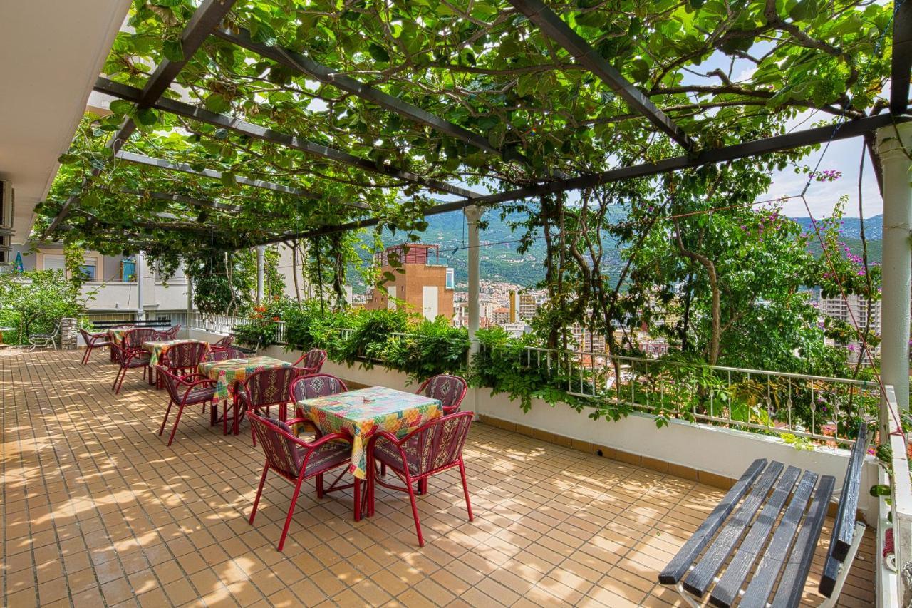 Guest House Madra Budva Exterior foto